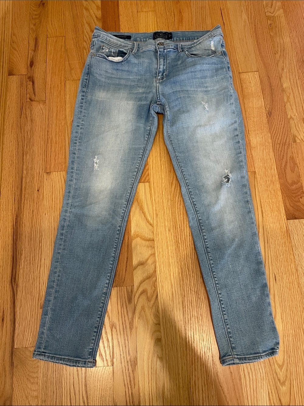 Lucky Brand Charlie Skinny distressed jeans